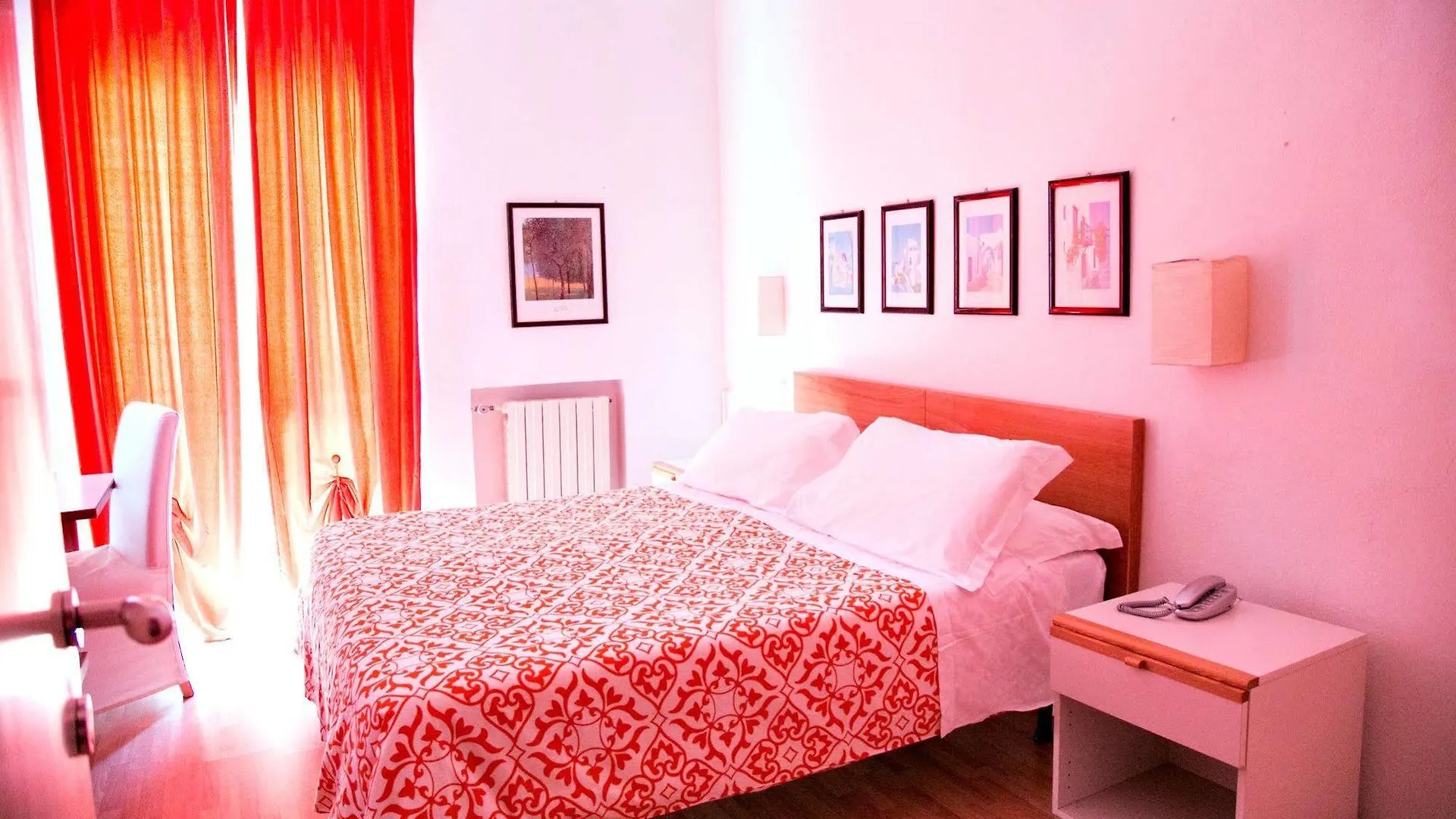 Hotel Kinda Castiglione della Pescaia 3*,  İtalya
